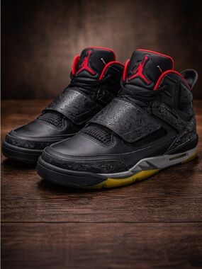Jordan Kids High-Top Sneakers - Black/Red/Yellow 6,5y